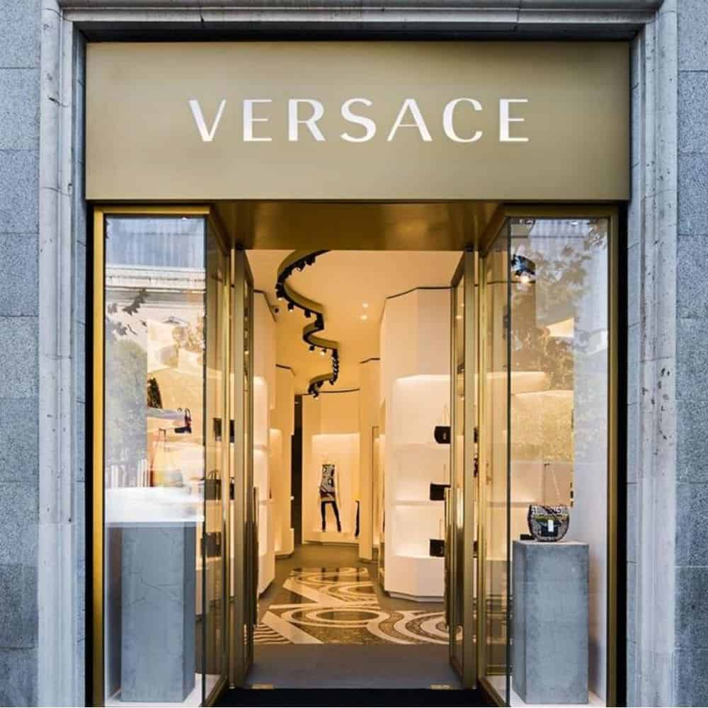 Versace – Calle de Serrano – Milla de Oro – imagen 1